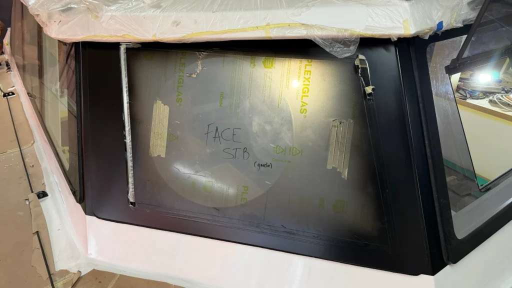 Die BeLua hat ihre letzten beiden Fenster bekommen